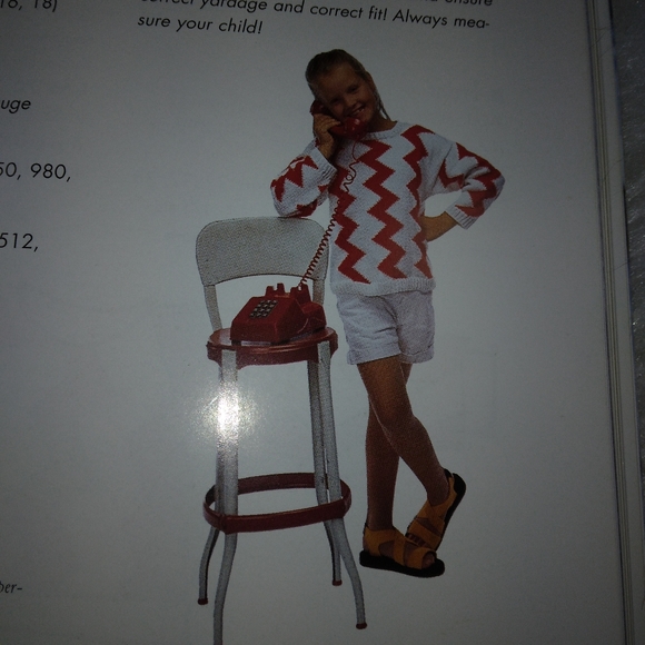 BOOK Minnow Knits, Too by Jil Eaton: More uncommon knits for kids big and small. - Picture 9 of 15